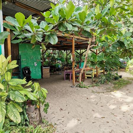Oasis Hostel Puerto Viejo de Talamanca Buitenkant foto