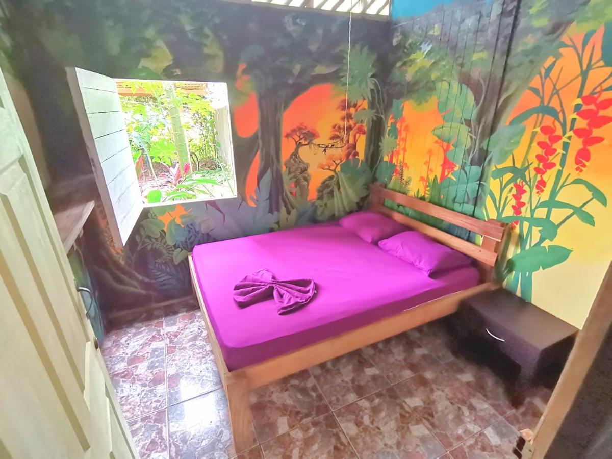 Oasis Hostel Puerto Viejo de Talamanca Buitenkant foto