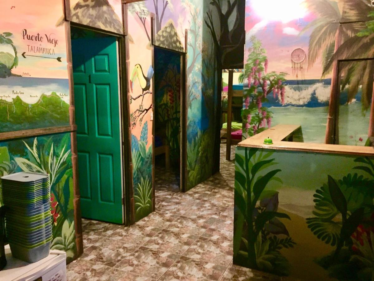 Oasis Hostel Puerto Viejo de Talamanca Buitenkant foto