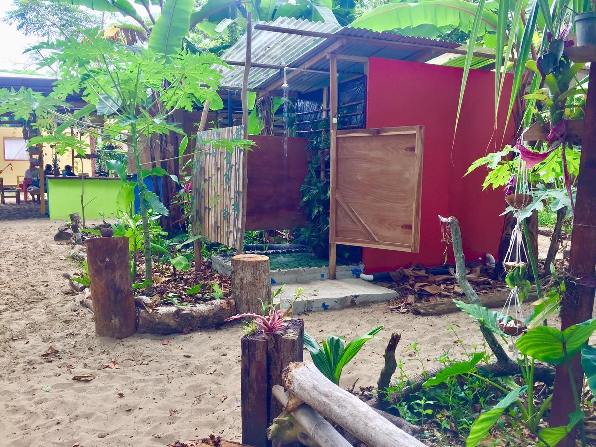 Oasis Hostel Puerto Viejo de Talamanca Buitenkant foto