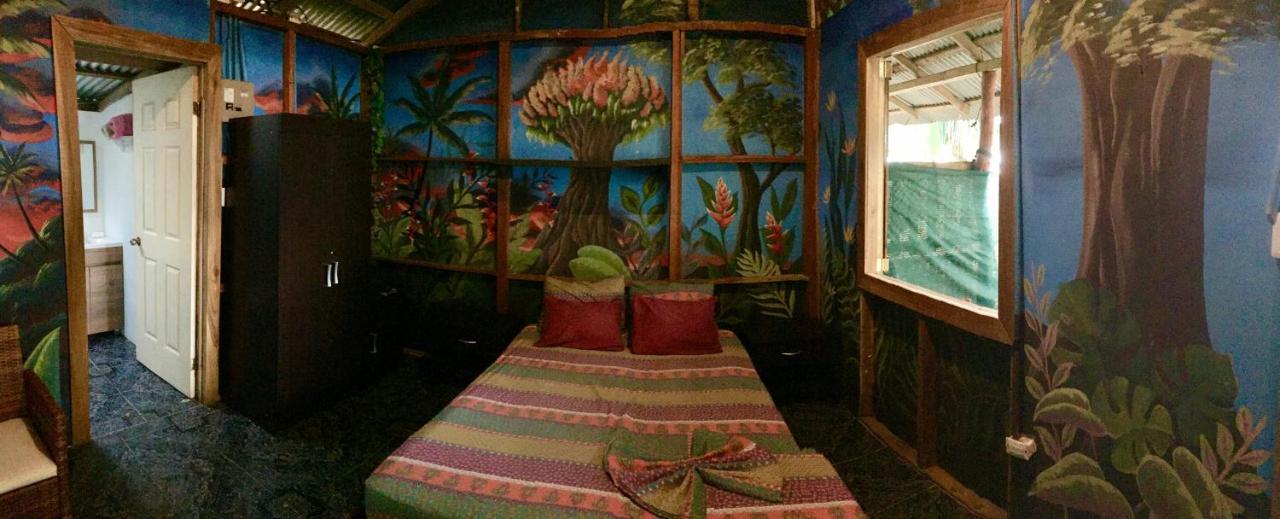 Oasis Hostel Puerto Viejo de Talamanca Buitenkant foto